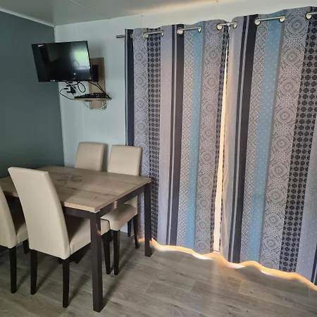 캠프장 Feel Mh 129 Gastes